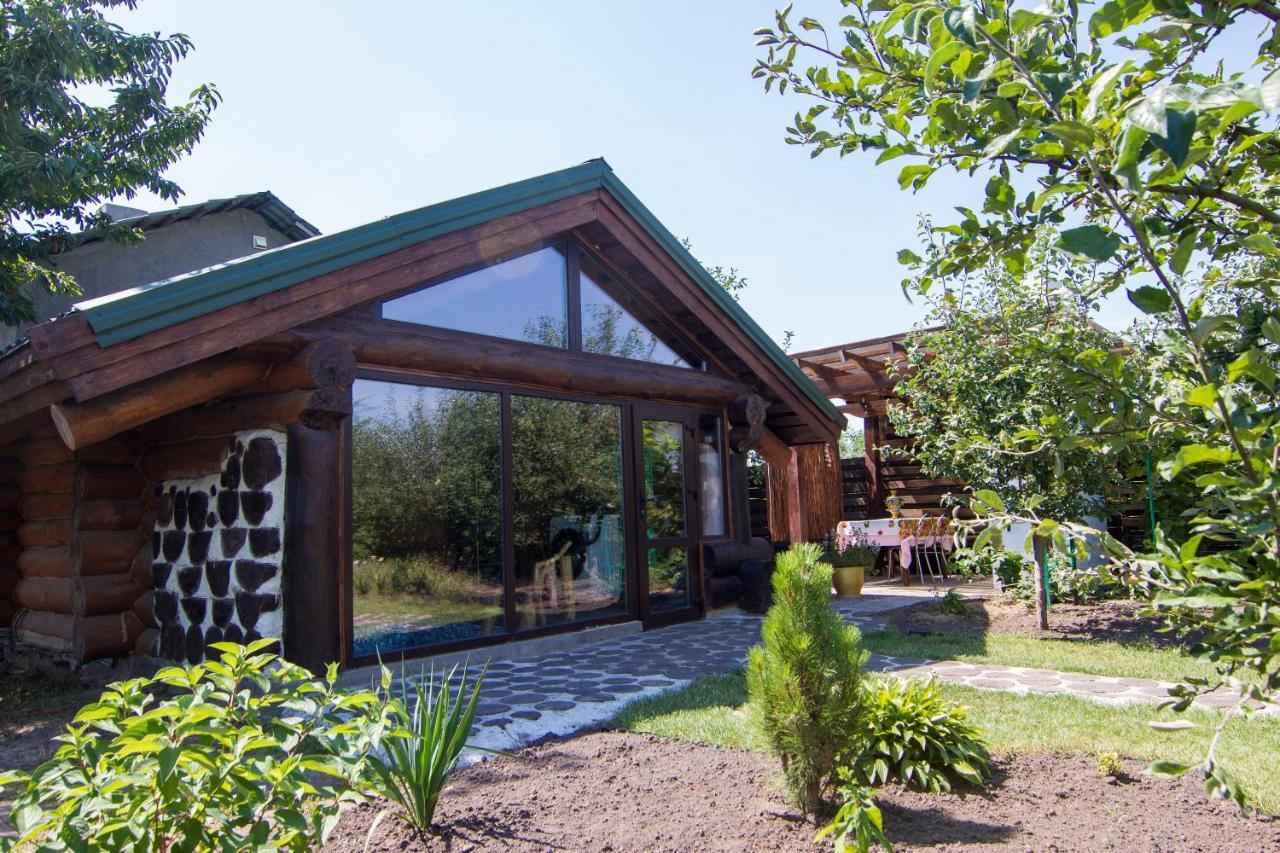 Дом С Сауной И Басейном На Теремках Hatne Exterior foto