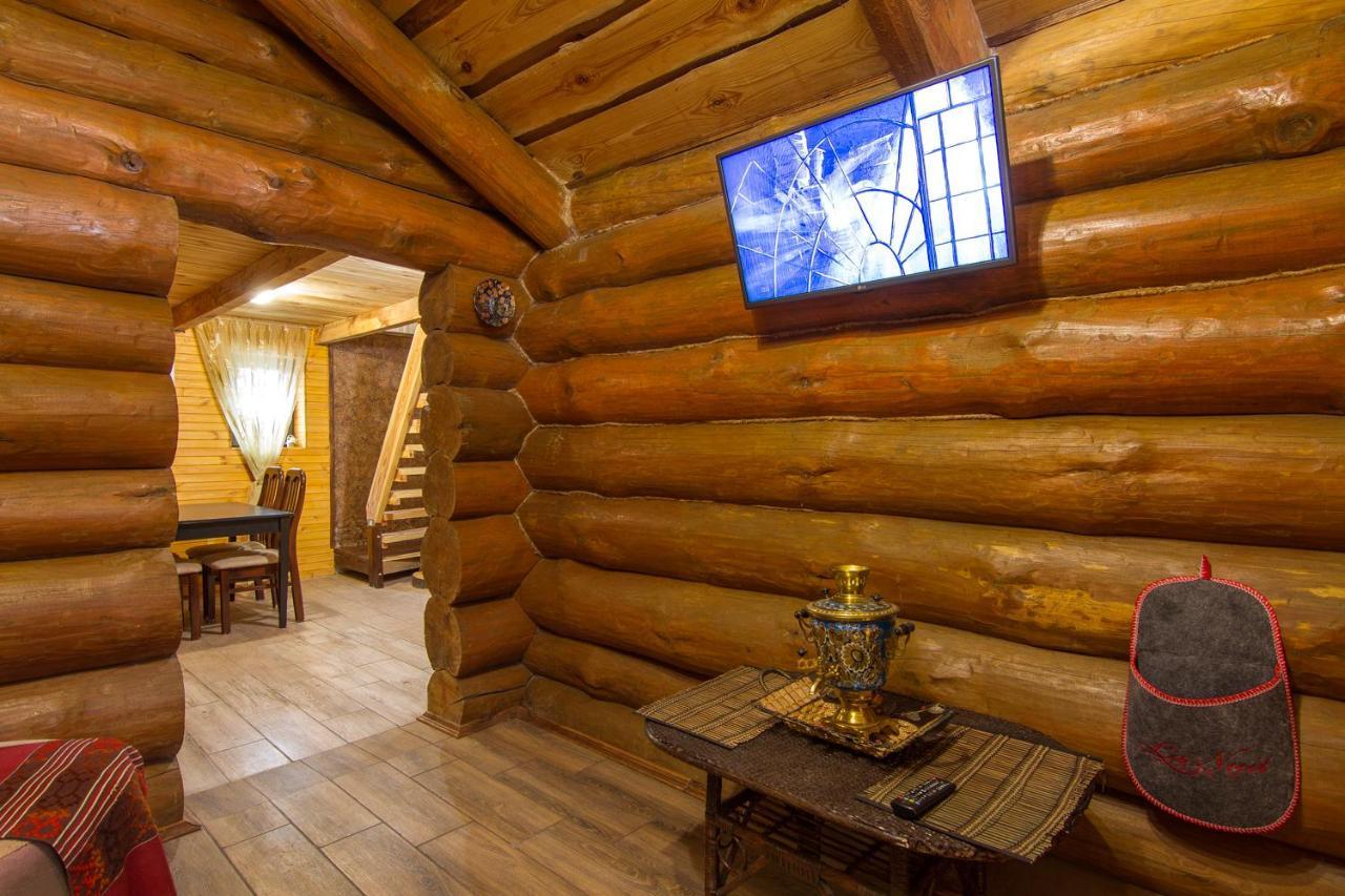 Дом С Сауной И Басейном На Теремках Hatne Exterior foto
